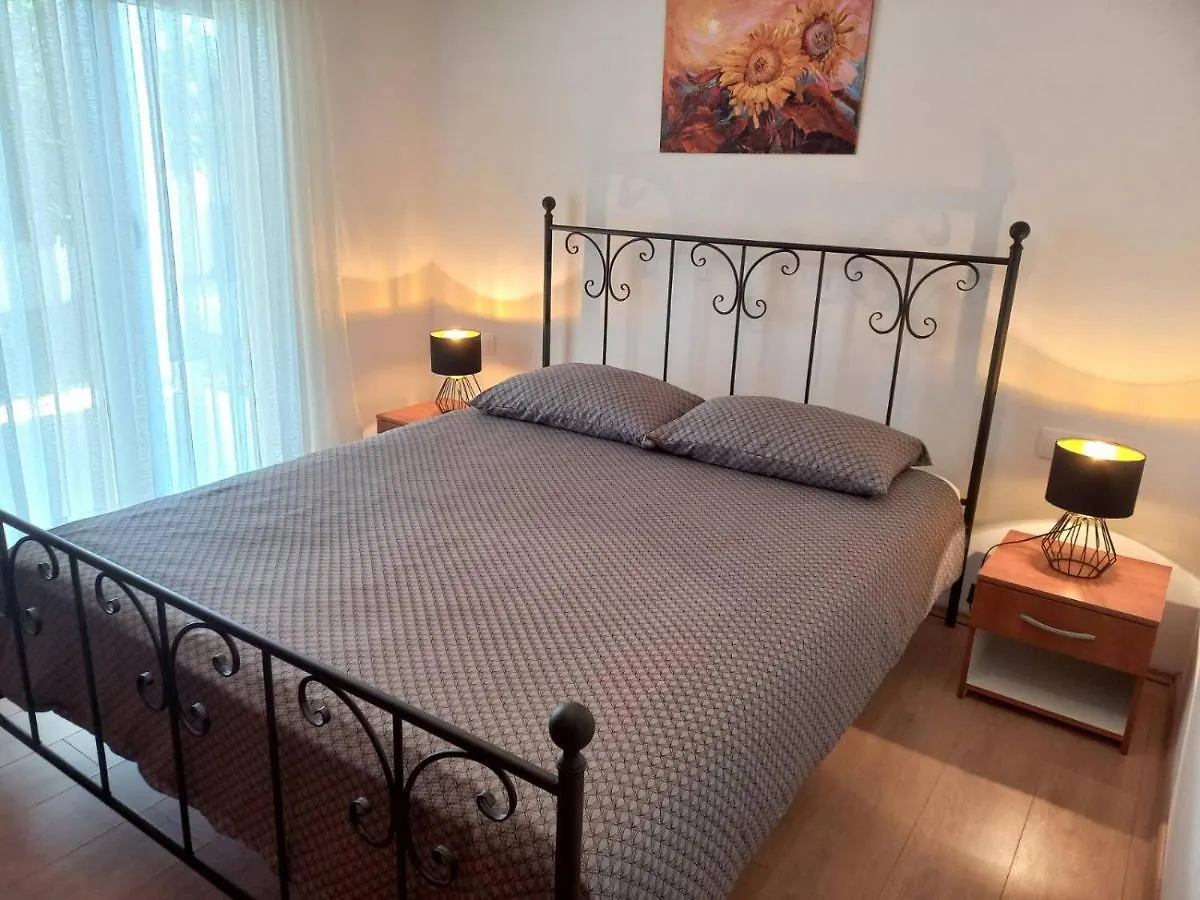 Apartment Lavanda Tar-Vabriga